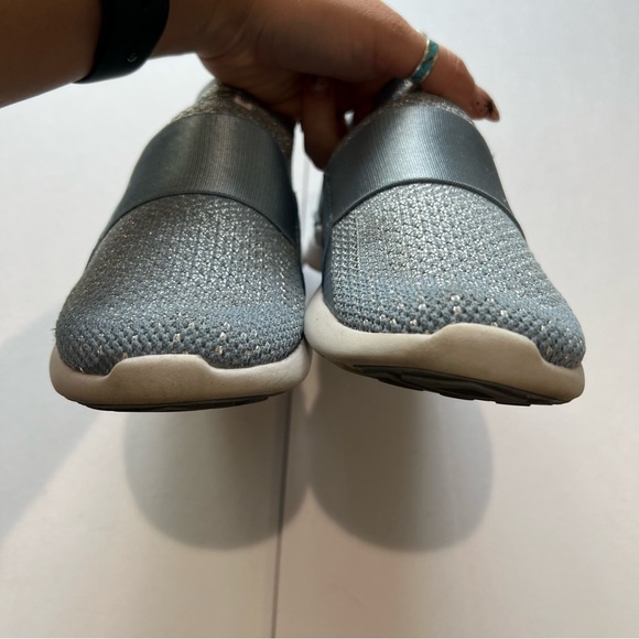 APL Techloom Bliss Sneaker Mesh Knit Light Blue Slip On Womens Sz 6.5 Eur 36.5 - Picture 4 of 15